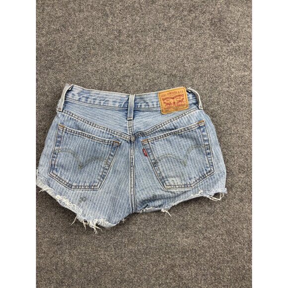 Levis 501 Shorts Womens 25 Button Fly Cutoff Frayed Hem Striped PC9 56327-0330 - Picture 6 of 9